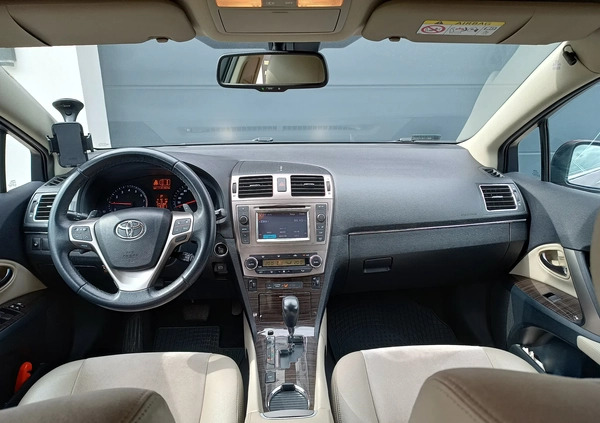 Toyota Avensis cena 54700 przebieg: 113182, rok produkcji 2014 z Bydgoszcz małe 67